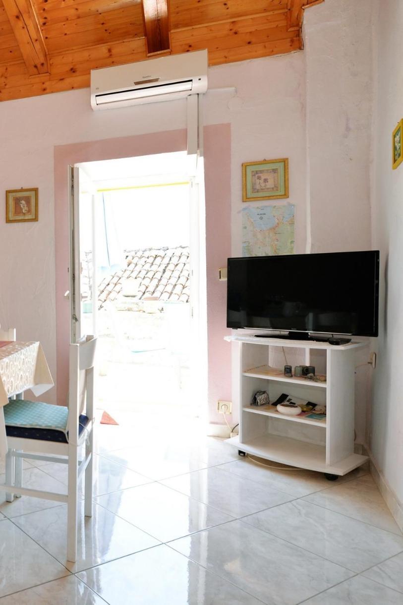 Apartments With A Parking Space Murter - 5097 ภายนอก รูปภาพ